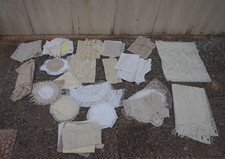 Grande lotto centrini ricamo a mano uncinetto