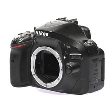 Nikon D5200 (nero) circa