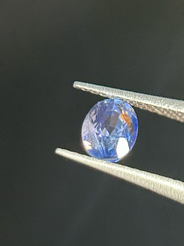 Natural blue sapphire - blue, 0.57ct