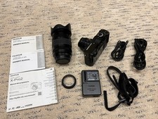 Fuji X-Pro 2 Camera with 2