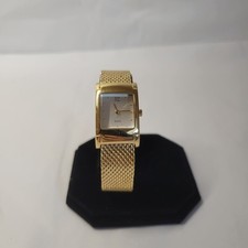 Montre femme TCM dorée  –