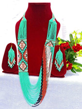 Collana di perle di semi