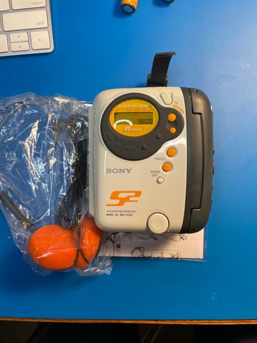 Auto reverse sony walkman - -,