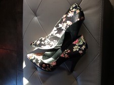 Seta fiori interno vera pelle   ( style DOLCE GABBANA)DECOLLETE’