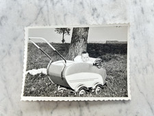 VECCHIA FOTOGRAFIA BAMBINO CARROZZINA 1950 OLD PHOTOGRAPH