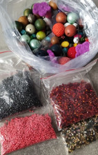 Mega Lotto Perline miste, vari tipi tra plastica vetro legno feltro