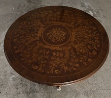 Grande Tavolo in legno noce
