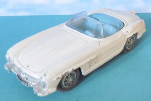 Corgi toys 303 - toys, 300
