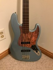 Fender Standard Fretless Jazz