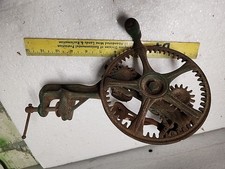 (539) Antico pelapatate a