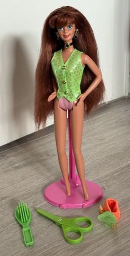Barbie cut style - n,