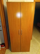 armadio in legno a Due Ante