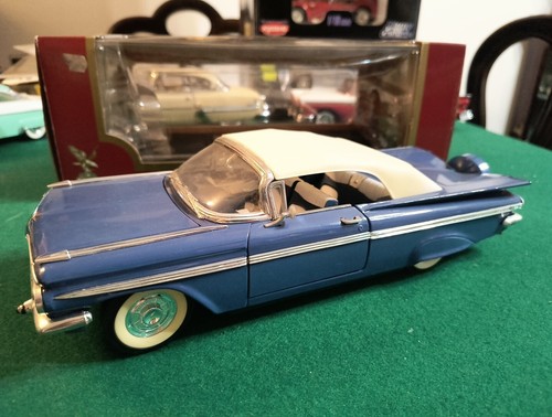 Road legends 18 chevrolet - , 1/18
