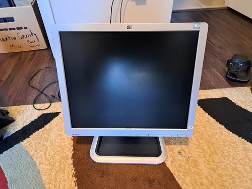 L1710 lcd flat panel - 17",