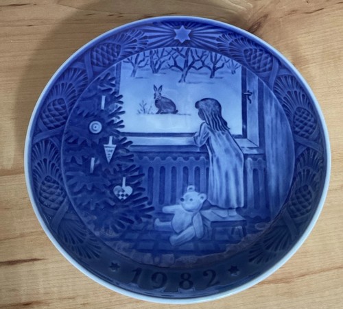 Royal copenhagen 1982 - royal,