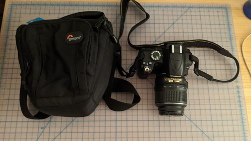 Nikon d3000 2 megapixel - d3000, 10,2