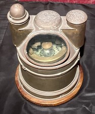 Bussola navale con lanterna