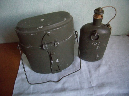 Gamelle gourde militaria - gamelle, et