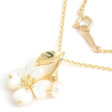 Collana donna MIKIMOTO motivo floreale conchiglia di perle oro giallo 4,6 mm