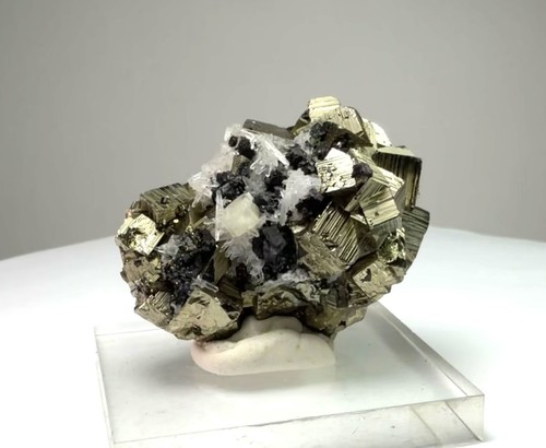 Cristallo verde apatite - verde, su