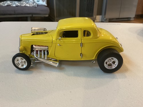 Hot wheels legends - hot, ford