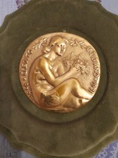 SCULTURA MEDAGLIA BRONZO DORATO FRANCESCO MESSINA CREDITO ARTIGIANO 1946/1971