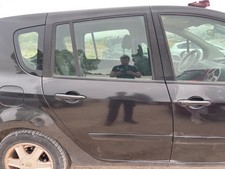 PORTA POSTERIORE DESTRA