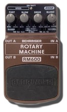 Pedale riverbero BEHRINGER