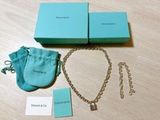 Collana girocollo e bracciale