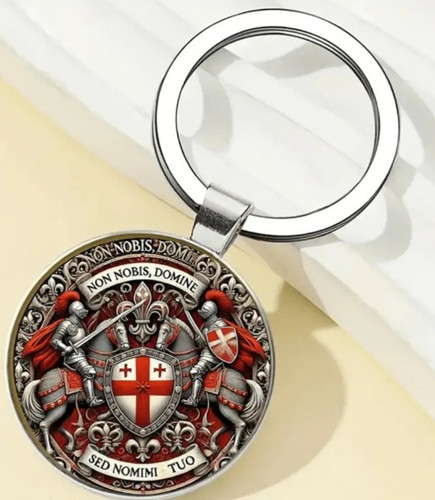 Knights templar keyring - knights,