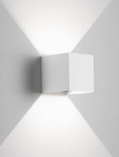 APPLIQUE CUBO A PARETE IN ALLUMINIO  LED FASCI REGOLABILIBIANCO 16W 3k