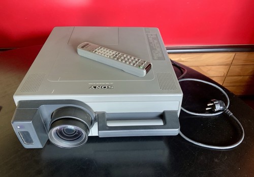 Videoproiettore sony - videoproiettore,