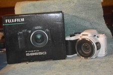 Fuji Finepix S 8650 16Mp con ob. 36x 4,5-162/2,9-6,9