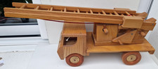 Très grand camion de pompier