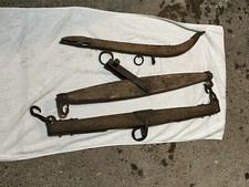 Antico primitivo carro in