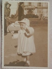 Vecchia foto d epoca fotografia antica BAMBINO PASSEGGIO CON CARROZZINA metallo