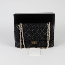 CHANEL A37590 2.55 Maxi Flap