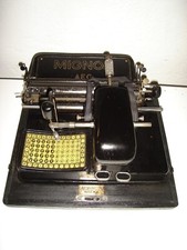 MACCHINA DA SCRIVERE D'EPOCA ANTICA E RARA MIGNON AEG MOD 3 ANNO 1914