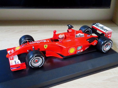 Vetrina ferrari f2001 - f1,