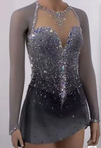 Elegante vestito pattinaggio
