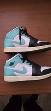 Nike Air Jordan 1 Mid Retro