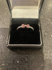 Anello con fiocco rosa