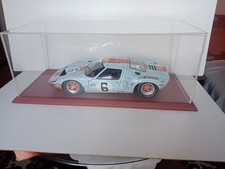 Vetrina in plexiglass per