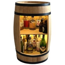 Bar in botti di legno con