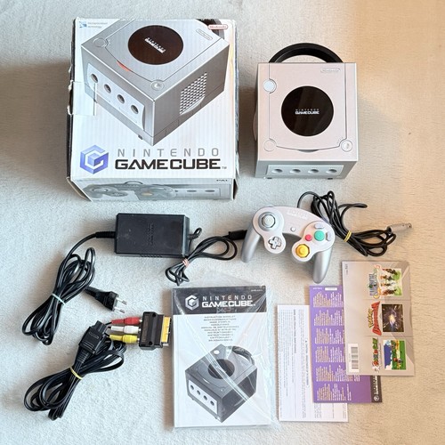 Nintendo gamecube console - nintendo,