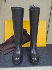 Autentica scarpa da auto di