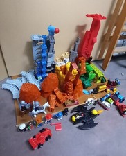 costruzioni lego grandi per bambini piccoli. con vari personaggi, tipo batman,