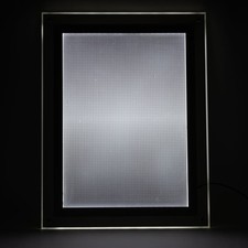 Display cornice illuminata LED