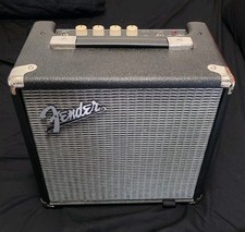 Fender Rumble 15  per basso