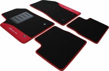 tappeti moquette con ricami